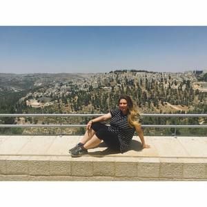 Meet your Posher, Enya